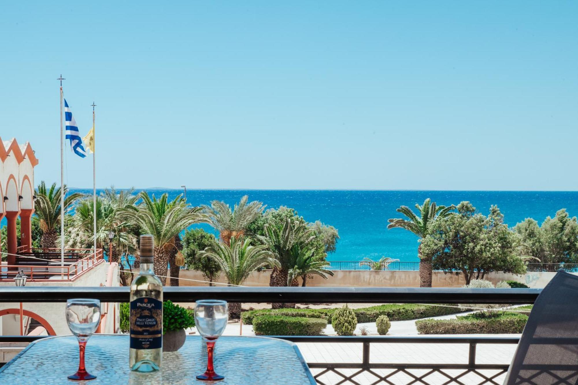 Sunny Crete * Ierapetra (Crete)